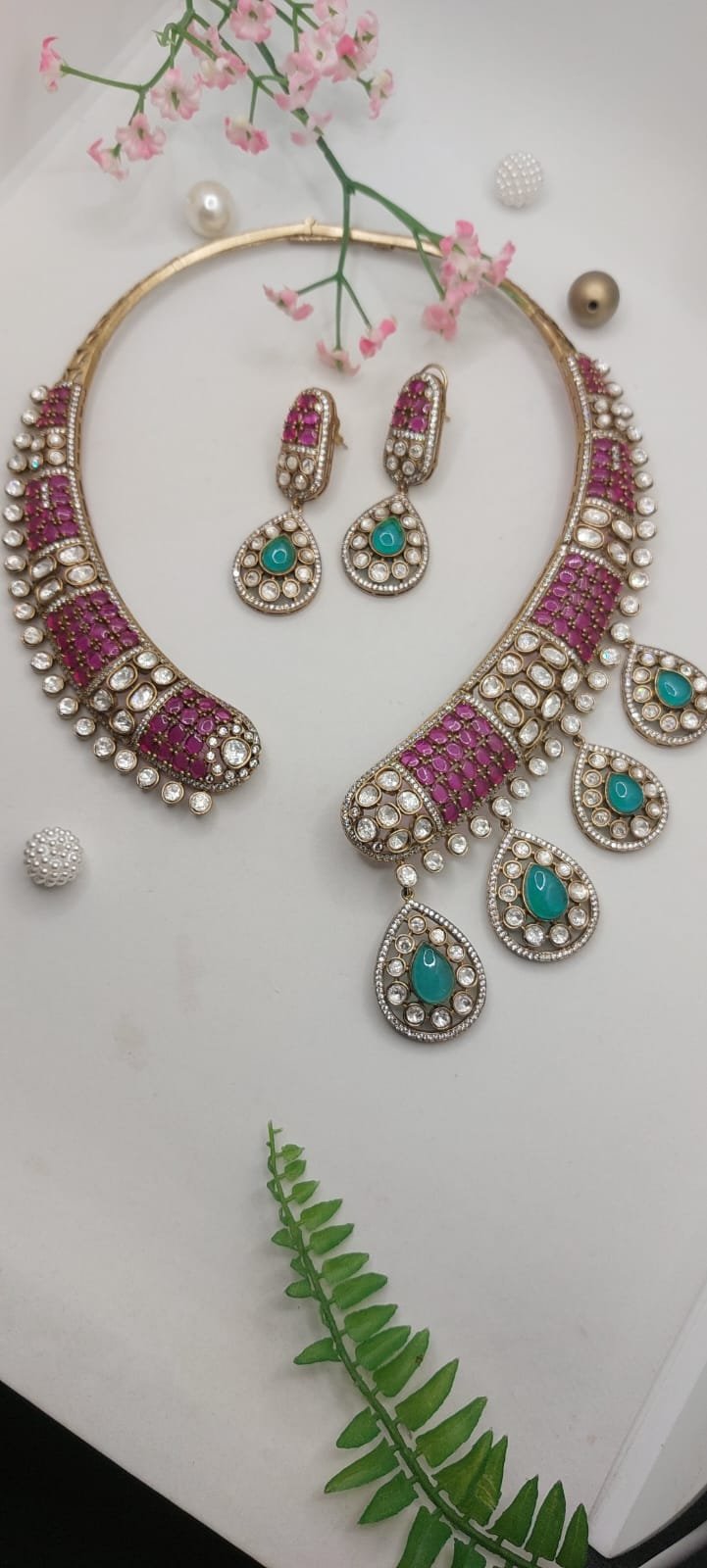 Royal Fuchsia Kundan Collar Necklace Set with Turquoise Teardrop Stones
